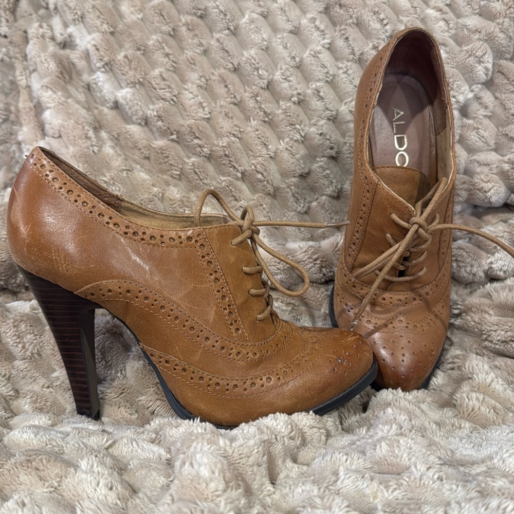 ALDO OXFORD PUMPS, LACE UP, COGNAC